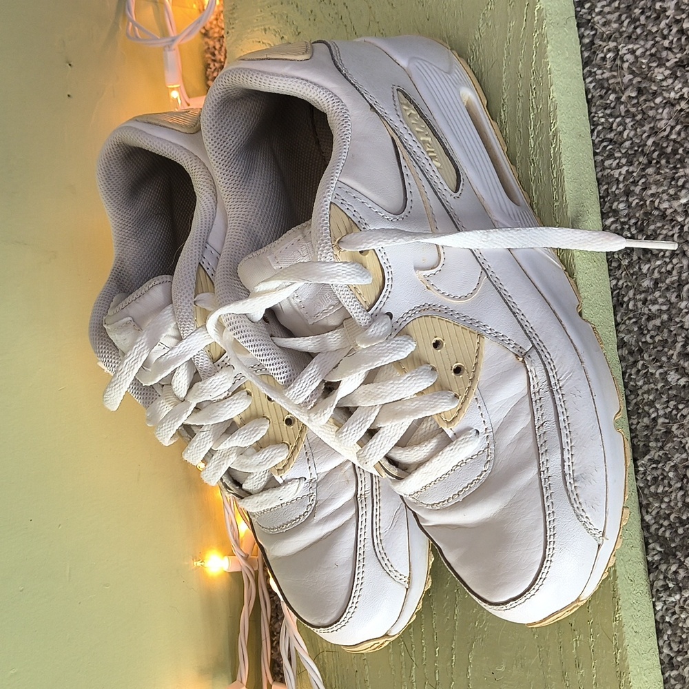 Women's Nike Air Max 90 White And Ivory All Leather Sneaker Youth 5.5 Wo…